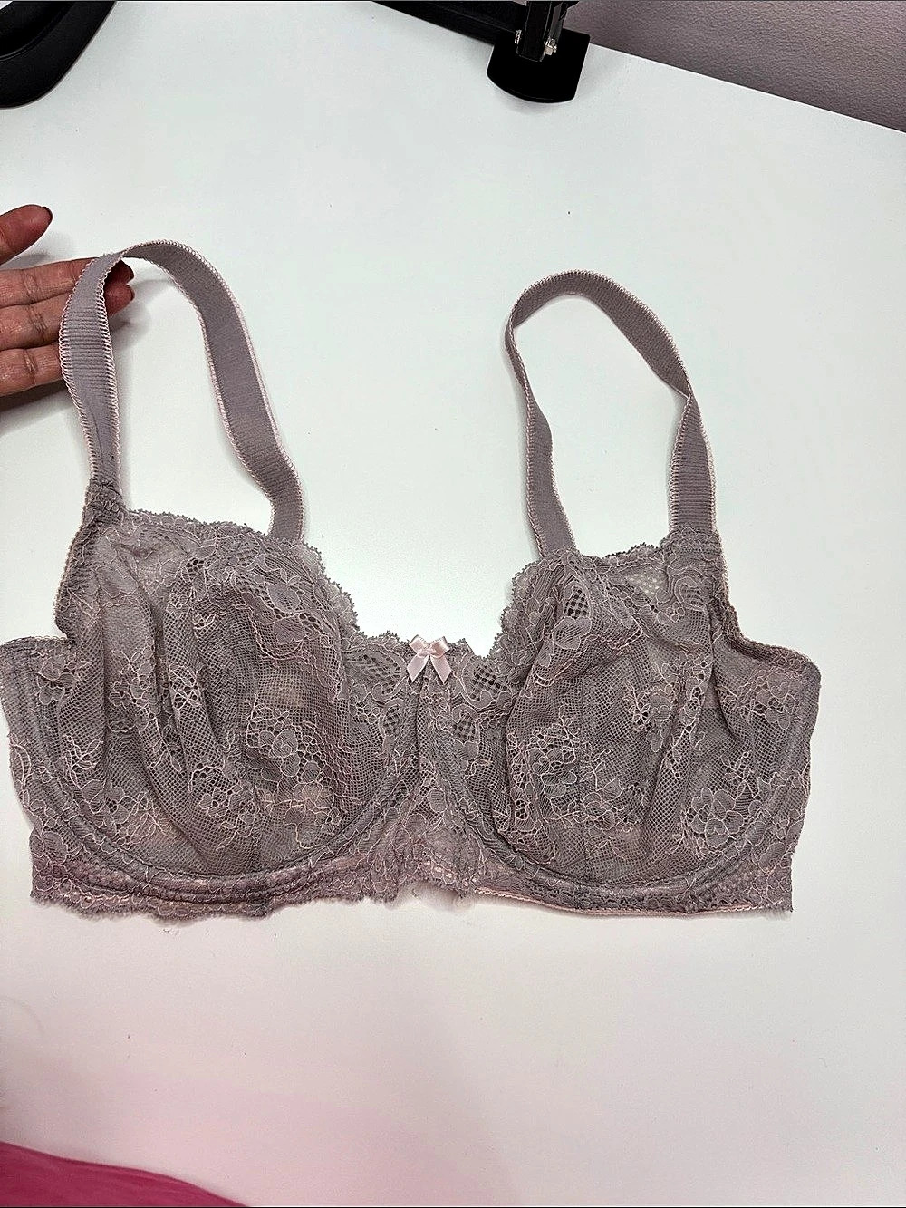 Paramour Floral Lace Bra in Pink Like New